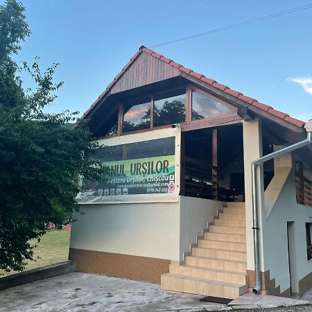 Hanul Ursilor Chiscau Bagian luar foto